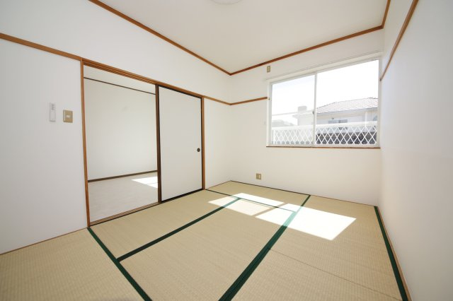 コーポαの和室|別部屋同間取りのお写真となります。参考にご覧くださいませ。