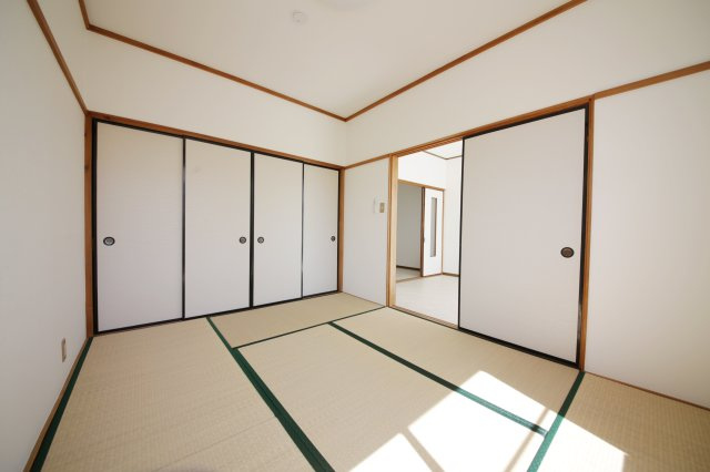 コーポαの和室|別部屋同間取りのお写真となります。参考にご覧くださいませ。