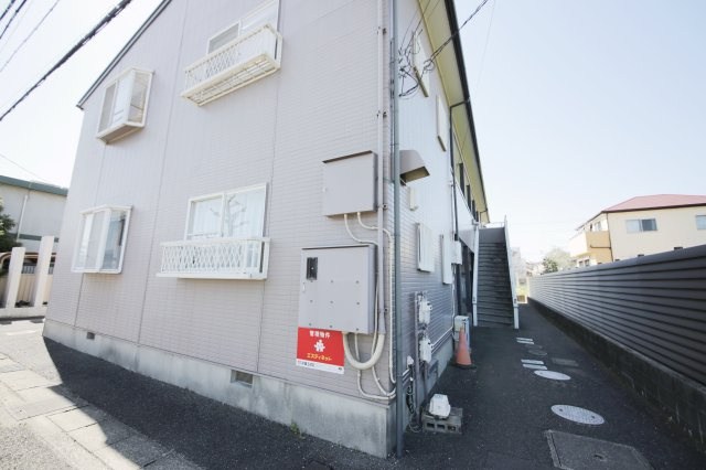 コーポαの駐車場