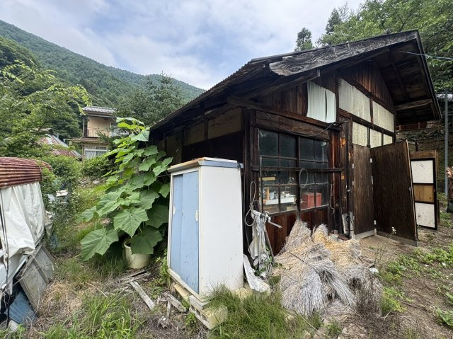 真田町長中古畑付きのその他|付属建物2