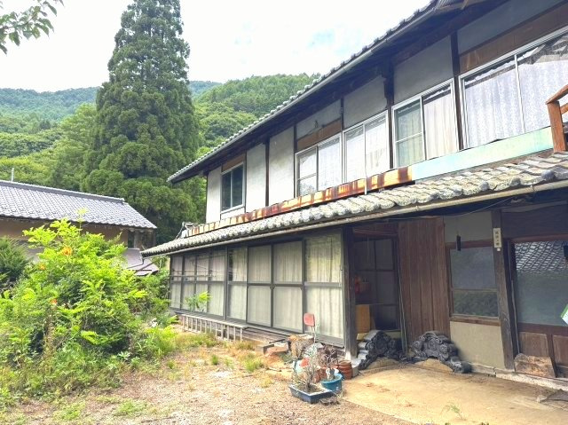 真田町長中古畑付きの外観