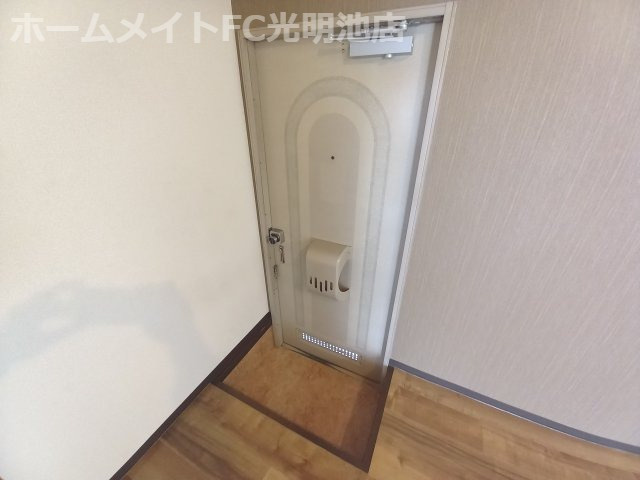 エクセレート府中A棟の玄関