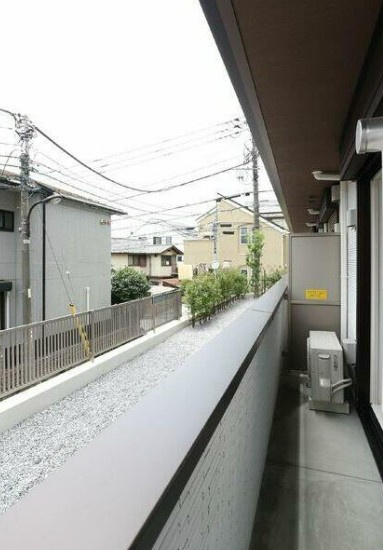 アルトゥーラ中井のバルコニー