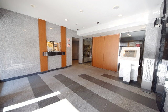 日神デュオステージ浅草のロビー|建物の内部です