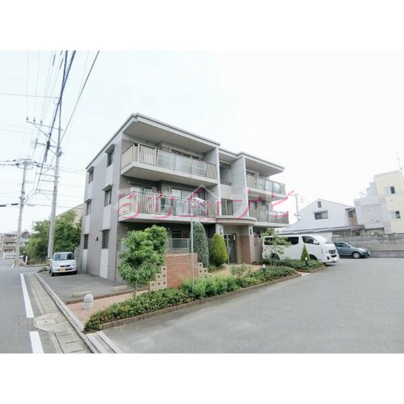 那珂川市松木２丁目の賃貸マンションの玄関
