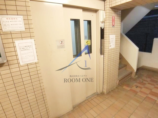 ワコーレアルス日本橋のその他共用部分|エレベーターです。
