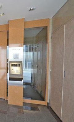 ブランネージュのエントランス|建物の内部です