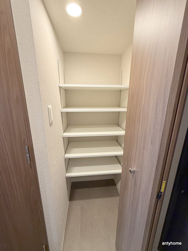 S-RESIDENCE阿波座chiaroの収納