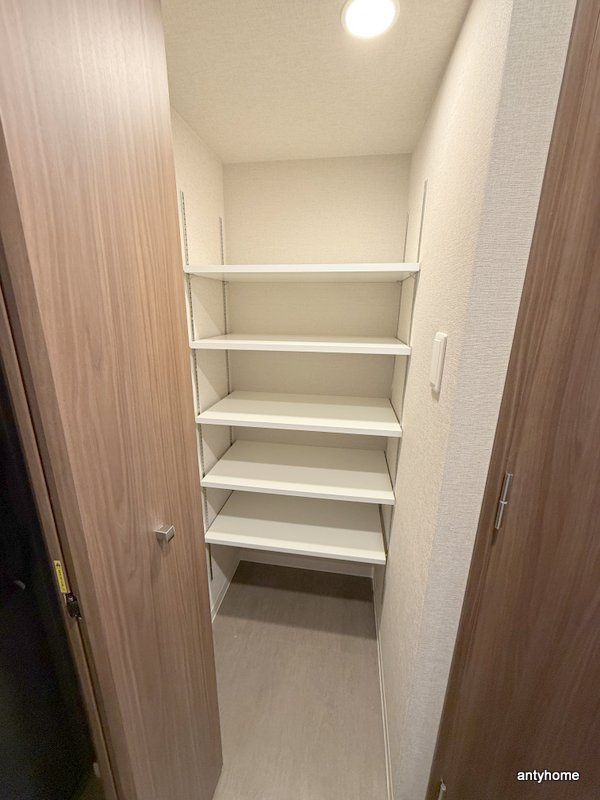 S-RESIDENCE阿波座chiaroの収納
