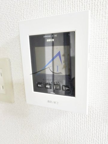 シャルレ早稲田 のセキュリティ|モニター付きインターホンです。
