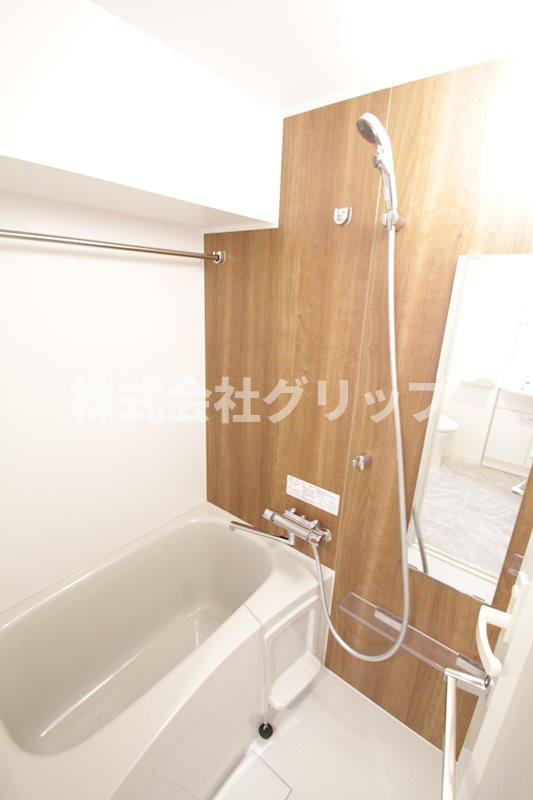 スパシエ東神奈川の浴室