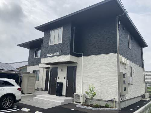 シャーメゾン鏡川の外観