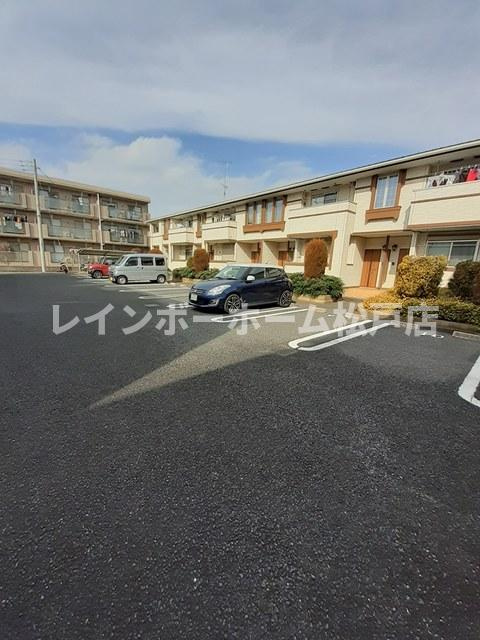 【非対面対応】接客・申込・契約オンライン！LINE×相談可！の駐車場