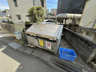 【その他共用部分】 | コンコード川端 | 敷地内ごみ置き場でごみ出しもらくらく～♪忙しい社会人さんや主婦さんにもうってつけ！