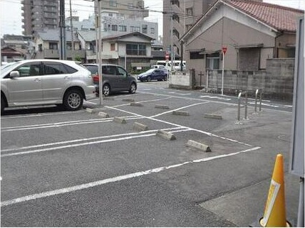 ITOH壱番館の駐車場