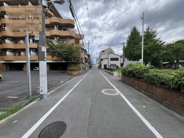 大阪市鶴見区今津北4丁目の前面道路含む現地写真