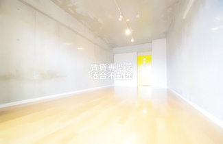 【寝室】 | カーサ・ドマーニ | 落ち着いて過ごせるゆったりとしたお部屋