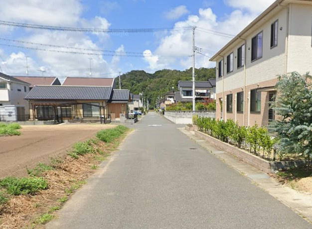 【新築戸建】　いわき市泉滝尻2丁目1期　長期優良住宅　の前面道路含む現地写真|東側6ｍ公道