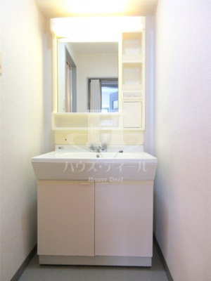 【独立洗面台】 | パレスときわ | 使いやすい独立洗面台です