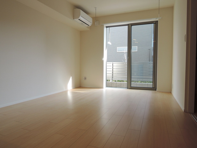 レガーロＷｅｓｔの居間・リビング|★明るいお部屋です★