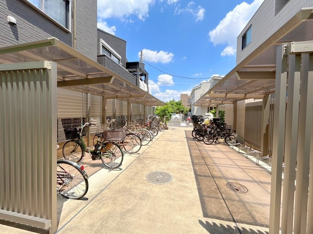 レガーロＷｅｓｔのその他共用部分|★屋根付き駐輪スペース★