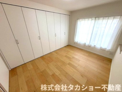 【寝室】 | 高洲二丁目住宅7番　11号棟 | 使い勝手のいい寝室です