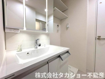 【独立洗面台】 | 高洲二丁目住宅7番　11号棟 | 朝の支度にも助かる、独立の洗髪洗面化粧台
