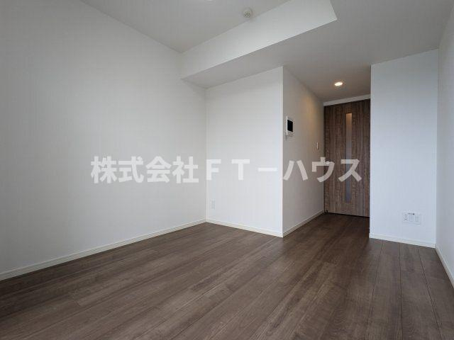 ケイディーエックスレジデンス原木中山の寝室