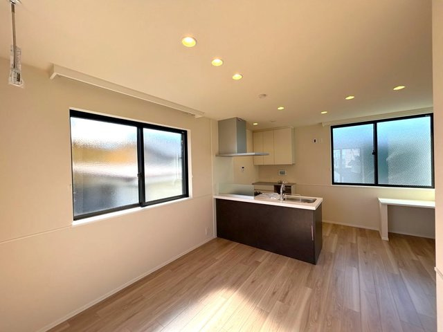 八王子市横川町の賃貸マンションの居間・リビング
