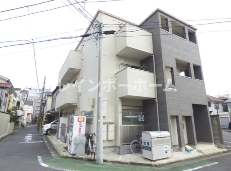 ラプソ一之江の外観