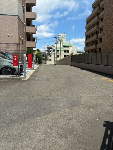 仙台市青葉区柏木１丁目の駐車場