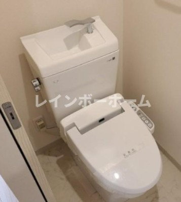 デュオメゾン赤塚EASTのトイレ