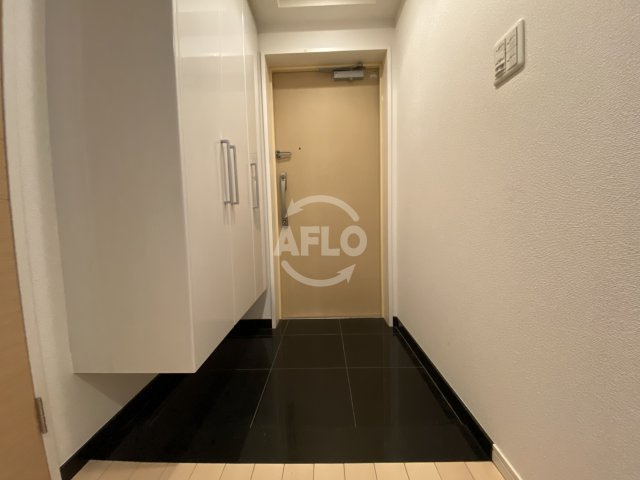 アシュランス新町　堀江小学校の玄関|アシュランス新町　玄関