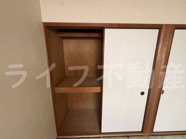 ニシムラハイツの収納