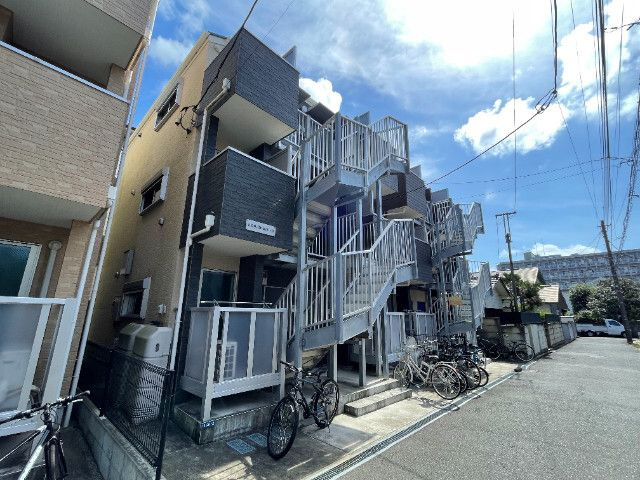 ビューレ金沢八景の外観