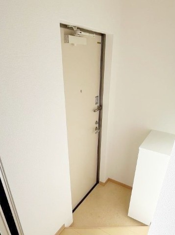 ビューレ金沢八景の玄関