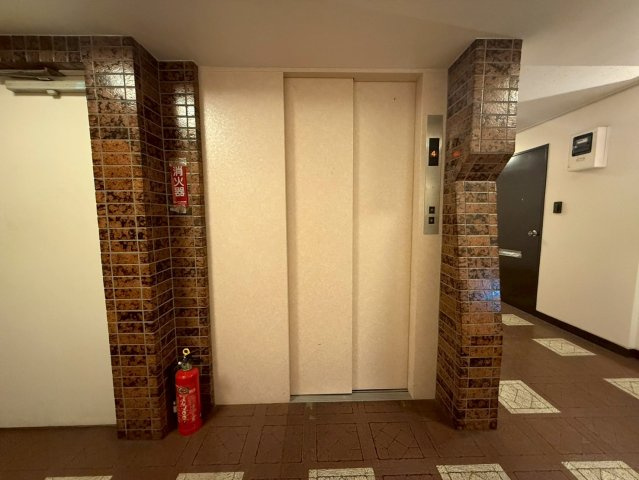 メゾンヨーラク 401のその他共用部分
