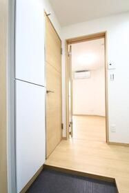 アクロス蔵前の玄関