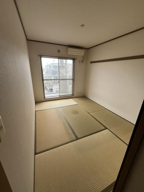 ルミエール新宿の和室