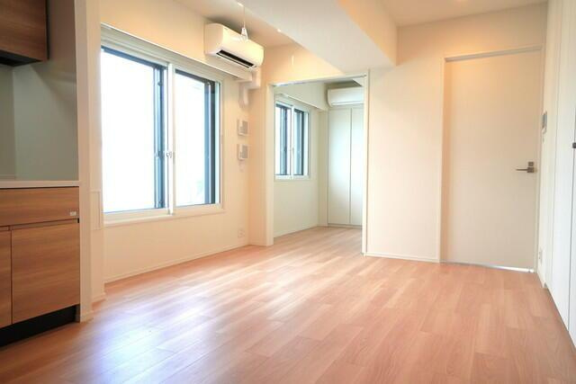 Ｊ．ＧＲＡＮ　Ｃｏｕｒｔ　品川西大井ＥＡＳＴの居間・リビング|※写真は同タイプ住戸です。