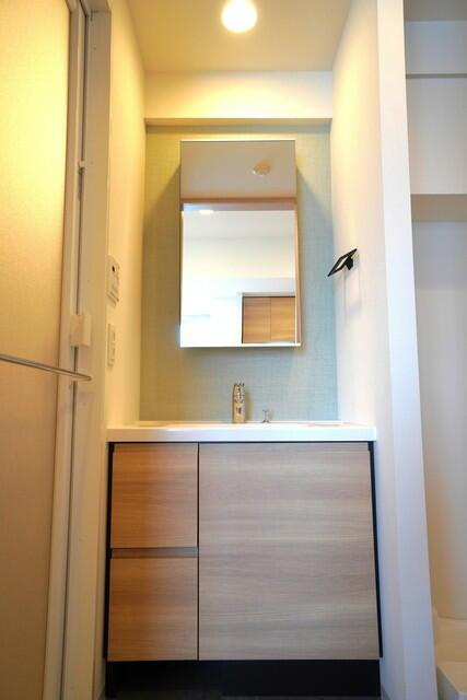Ｊ．ＧＲＡＮ　Ｃｏｕｒｔ　品川西大井ＥＡＳＴの独立洗面台|※写真は同タイプ住戸です。