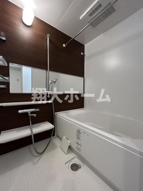 フレアコート北千住の浴室