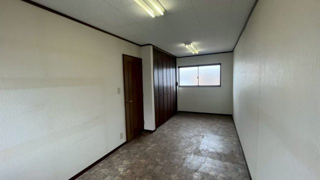 大阪市西成区南津守７丁目　貸倉庫・事務所の内装|内装も気になるポイント