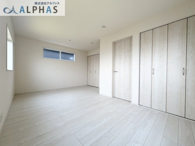 【洋室】 | 加古川市野口町坂元　新築戸建 | ■全居室収納付きなのでお部屋がスッキリ片付きます♪