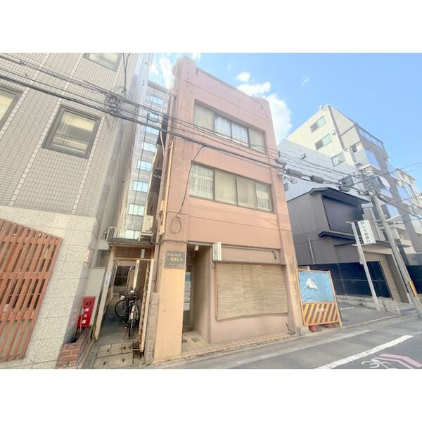 フロンティア西森ビルの外観