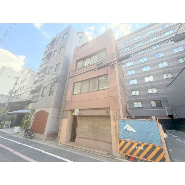 フロンティア西森ビルの外観