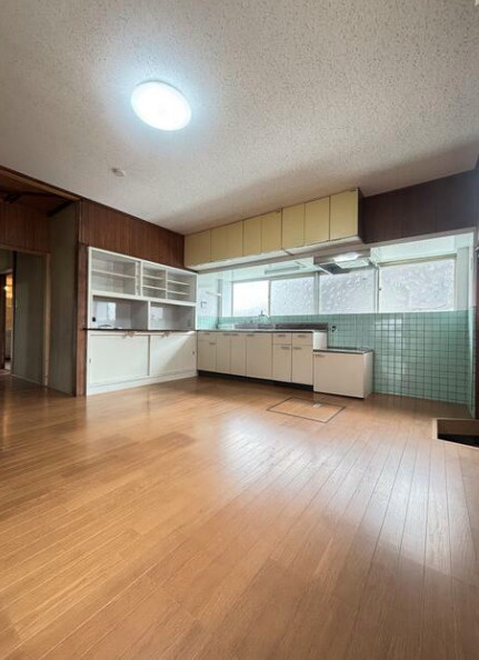 大善寺貸屋【キャッシュバック対象物件】の居間・リビング|ゆったりとした居間です