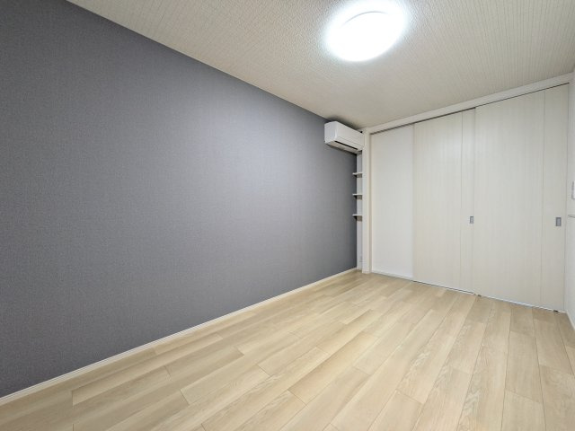 ブルームの寝室