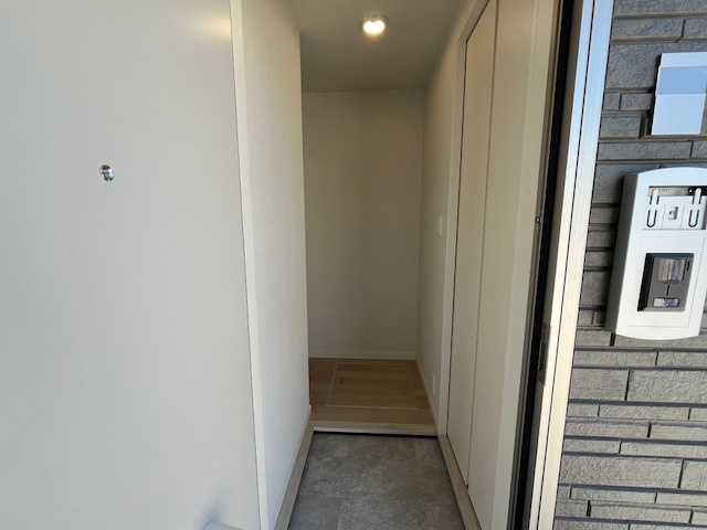 【玄関】Lila