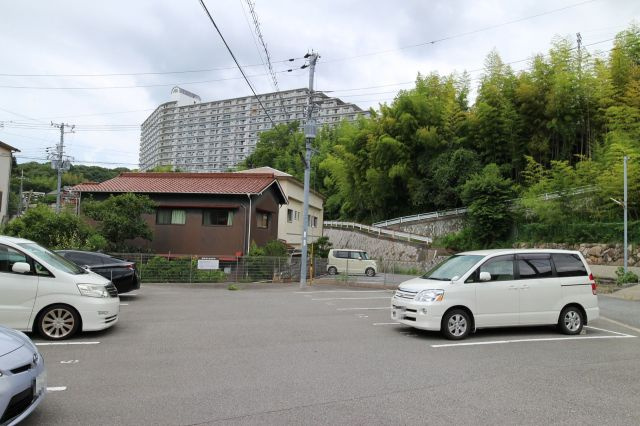グランヴィラサンの駐車場